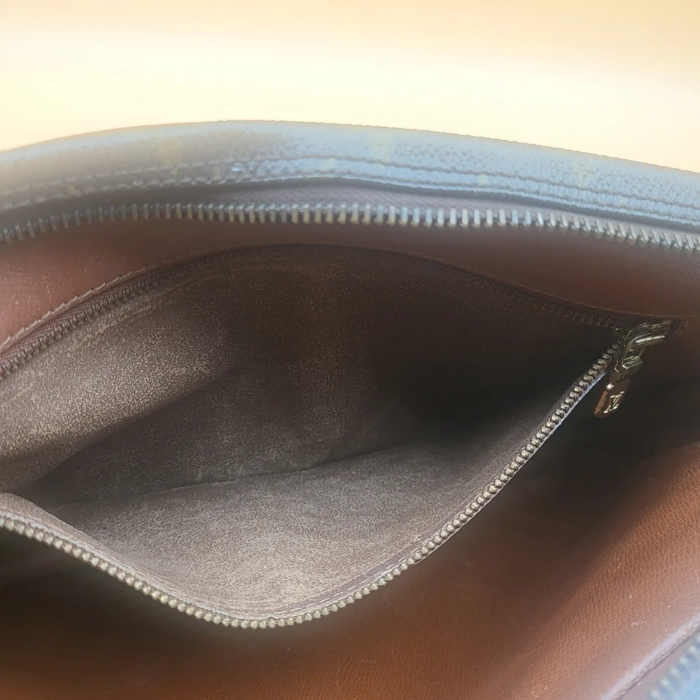 LOUIS VUITTON MARLY DRAGONNE GM CLUCTH BAG PURSE, Authentic w/COA.